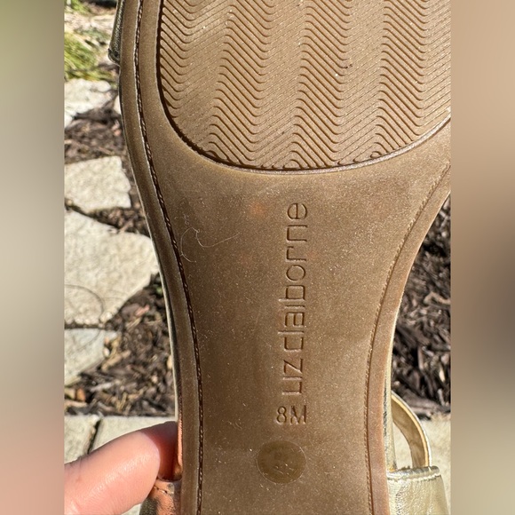 Liz Claiborne gold Eclipse sandals size 8 NWOT - Picture 6 of 7